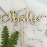 Mr & Mrs (single line) Rustic Wood Wedding cake Topper