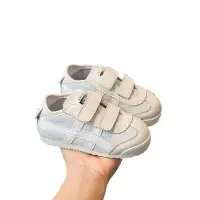 在飛比找蝦皮購物優惠-兒童運動鞋 新款   耐髒 兒童休閒鞋 男童 軟底 小白鞋 