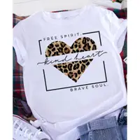 在飛比找蝦皮購物優惠-leopard print heart T-shirt豹紋愛
