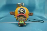 Bandai One Piece Strong World P1 Gashapon Figure Strap BTony Tony Chopper