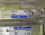 New SMC MXQ12-100 Cylinder