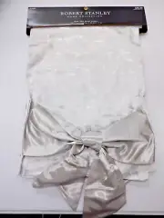 ROBERT STANLEY SILVER W/BOWS WHITE TABLE RUNNER 72" X 14" NEW #22201