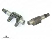 1889567M1,1850017M1 Steering Rocker Bottom Shaft Pair For Massey Ferguson 35 135