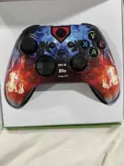 2021 FERNANDO TATIS JR BAD BUNNY DJ SKEE CUSTOM XBOX CONTROLLER AUTO #2/10