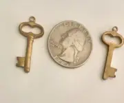 Vintage Brass skeleton key pendant 11.5 x 28 mm lot 15 Pcs