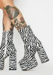 [Lamoda] Fierce Wild Nature Platform Heels