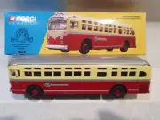 Corgi Classics 54102, Red Arrow Lines Philadelphia Bus, GM 4509 1:50, New In Box