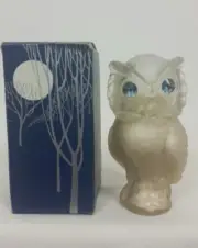 NEW Avon Snow Owl Sonnet Powder Sachet 1.25 Ounces Full Bottle