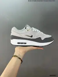 在飛比找Yahoo!奇摩拍賣優惠-（零點）耐克Nike Air Max Tavas Max87