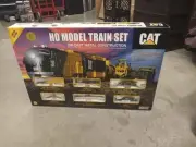 Limited Edition HO model train set die cast metal construction CAT 5255 of 5500