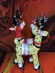 Apple Tree Design Kissing Reindeer Salt & Pepper Shakers Whimsical Design ❤️❤️