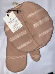 New Hearth & Hand Magnolia Kitchen 2 Textured Blush Pink Oven Mitt & Potholder