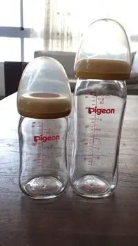 在飛比找Yahoo!奇摩拍賣優惠-Pigeon貝親 - 母乳實感寬口玻璃奶瓶 240ml&16