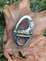 KYLINK Swedish nautical silver shackle for your keychain or wallet Sweden Key