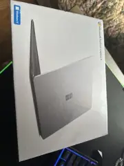 Microsoft Surface Laptop 4 13.5" (512GB SSD, Intel Core i5-1135G7, 2.40GHz, 8GB