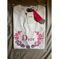 在飛比找蝦皮購物優惠-Dior 漸變花瓣刺繡短t