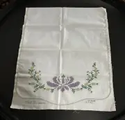 Vintage Table Runner Handmade Cross Stitch Embroidered unfinished border 16x42