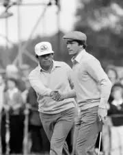 Lee Trevino And Jerry Pate Representing The Usa Shake Hands 1981 Golf Old Photo