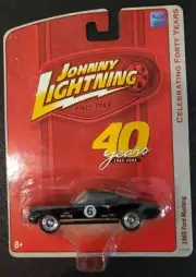 Johnny Lightning 1965 Ford Mustang 1/64 40 Years black