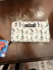 Aldi Disney Mickey Minnie Donald Wallet Fab 5 Wristlet Clutch