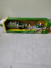 LP85796 John Deere ERTL Lawn Care Set Zero Turn with Truck 47551