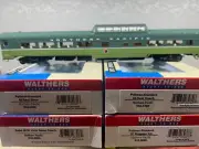NORTHERN PACIFIC - LOEWY 2-TONE PASSENGER 4 pack HO Scale w/INTERIOR NEW RTR OOP