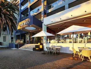 賽貝爾飯店 - 朗塞斯頓The Sebel Manly Beach Hotel