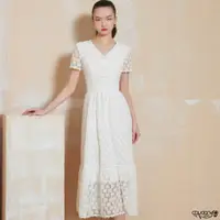 在飛比找momo購物網優惠-【Chudan 初丹】蕾絲雕花V領洋裝