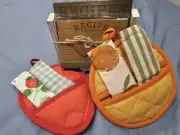 Mud Pie Kitchen Recipe Book And Kitchen Towels