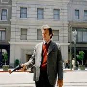 Clint Eastwood points magnum pistol at suspect in Don Siegels 1971- Old Photo