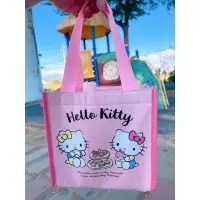 在飛比找蝦皮購物優惠-正版 三麗鷗 Hello Kitty KT 雙杯保溫提袋 保