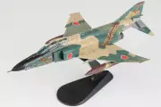 Hobby Master 1/72 RF-4E Phantom II Airplane #56-6907 JASDF 501st Hikotai