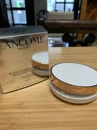 在飛比找Yahoo!奇摩拍賣優惠-全新過品特價! LANCOME蘭蔻激光煥白雙效氣墊粉餅-水亮