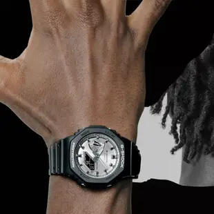 CASIO 卡西歐 G-SHOCK 農家橡樹 纖薄黑銀雙顯腕錶 45.4mm / GA-2100SB-1A