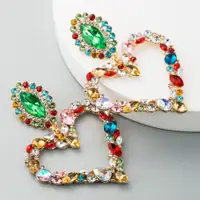 在飛比找蝦皮購物優惠-時尚輕奢優雅韓國心形合金鑲嵌七彩鑽石誇張耳環少女