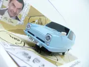 Scalextric C4259 1:32 RELIANT REGAL SUPERVAN MR BEAN Slot Car Suit Carrera