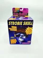 TRENDMASTERS Strobie Pirate Skull Chattering Red Eye Skull BRAND NEW NOS
