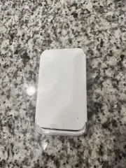 SEALED iPod Touch 4th generation iOS 4