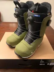Burton Ruler BOA Snowboard Boots Size 7 New
