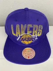 Mitchell & Ness Mens Los Angeles Lakers Snapback Cap OSFA