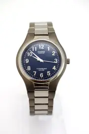 CASIO Midsize LIN-162-2 Titanium Bracelet Blue Dial Analog 50M Water Resistance
