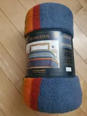 PENDLETON Serape Stripe Blue Sherpa Fleece 112x92 Bed Blanket National Park King