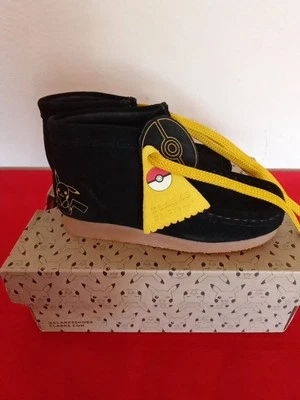 Clarks Original Pokemon Wallabee Mist Pikachu Suede Black Boot Shoe Kids 9W