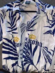 New Corona Beer Men's Short Sleeve Button Up Shirt Size medium Breaks New