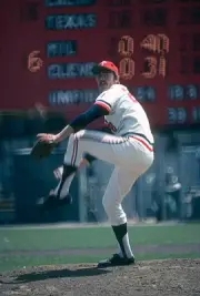 Pitcher Bert Blyleven Minnesota Twins pitches at a Major League Ba- Old Photo 2