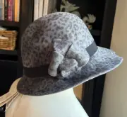 NWT Helen Kaminski Gray & Black Wool Felt Fedora Hat One Size animal Print