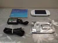 在飛比找Yahoo!奇摩拍賣優惠-psp 2001 白色 全新福利機 (編號A)