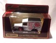 KKar Matchbox - 1986 Yesteryears - Y-22 * 1930 Model "A" Ford - White- Cherry