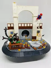 EX . Custom lego spiderman doc ock bank robbery moc new in Seal custom moc
