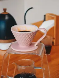 在飛比找松果購物優惠-鑽石紋陶瓷濾杯手沖咖啡器具 (8.3折)